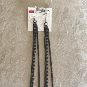 Black guess earrings